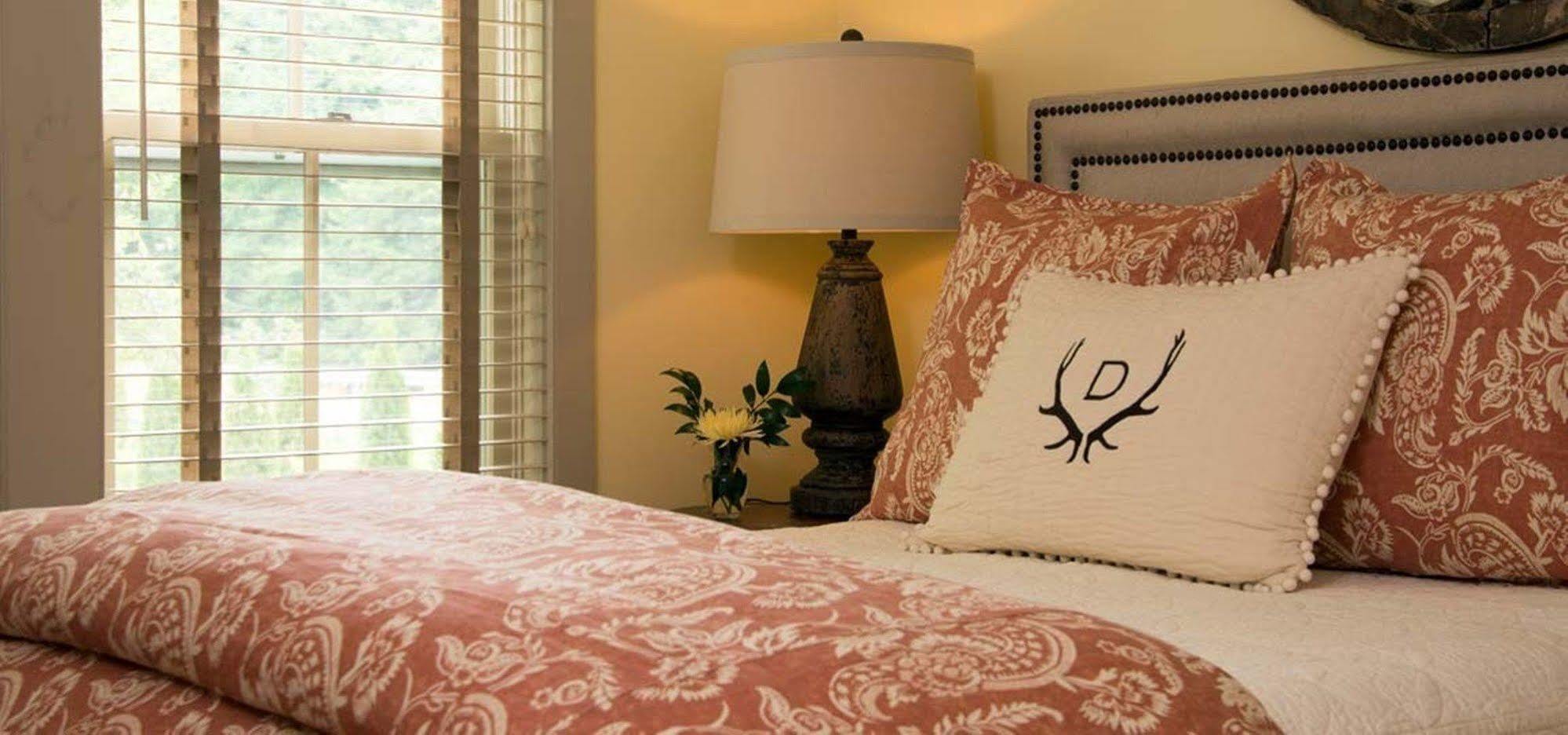 وودستوك Deer Brook Inn المظهر الخارجي الصورة